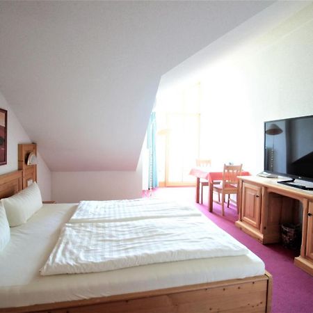 Lindberg Ruhiges Doppelzimmer Im Hotel Ahornhof מראה חיצוני תמונה