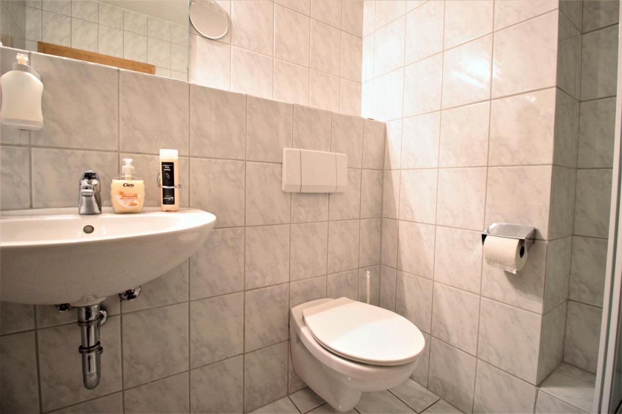 Lindberg Ruhiges Doppelzimmer Im Hotel Ahornhof מראה חיצוני תמונה