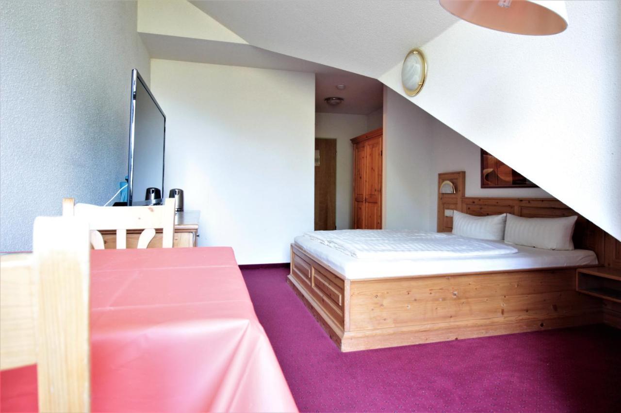 Lindberg Ruhiges Doppelzimmer Im Hotel Ahornhof מראה חיצוני תמונה