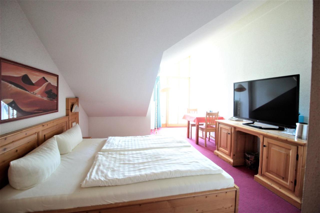 Lindberg Ruhiges Doppelzimmer Im Hotel Ahornhof מראה חיצוני תמונה